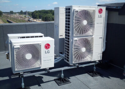 Montaż klimatyzacji LG na dachu